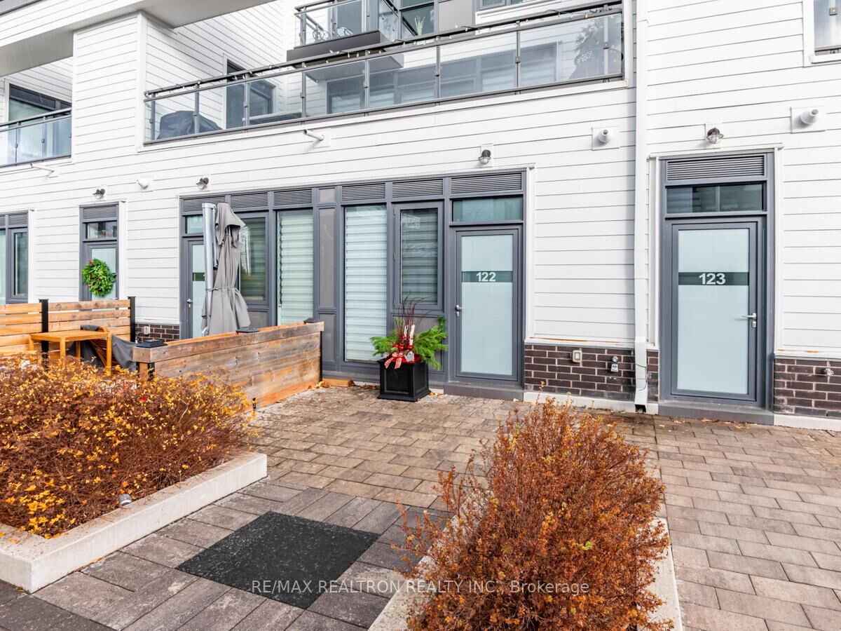 Property Photo:  317 Broward Way 122  ON L4S 0L9 