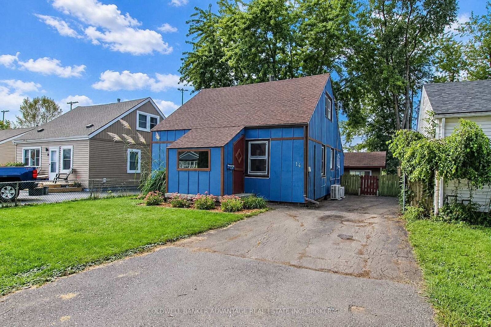 Property Photo:  14 Bishop Road  ON L3B 2V5 