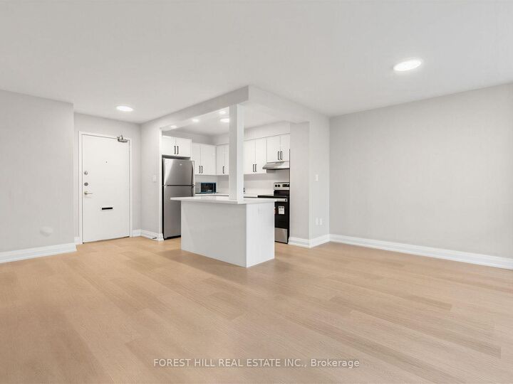 Property Photo: 140 Elm Ridge Drive 813 ON M6B 1B1