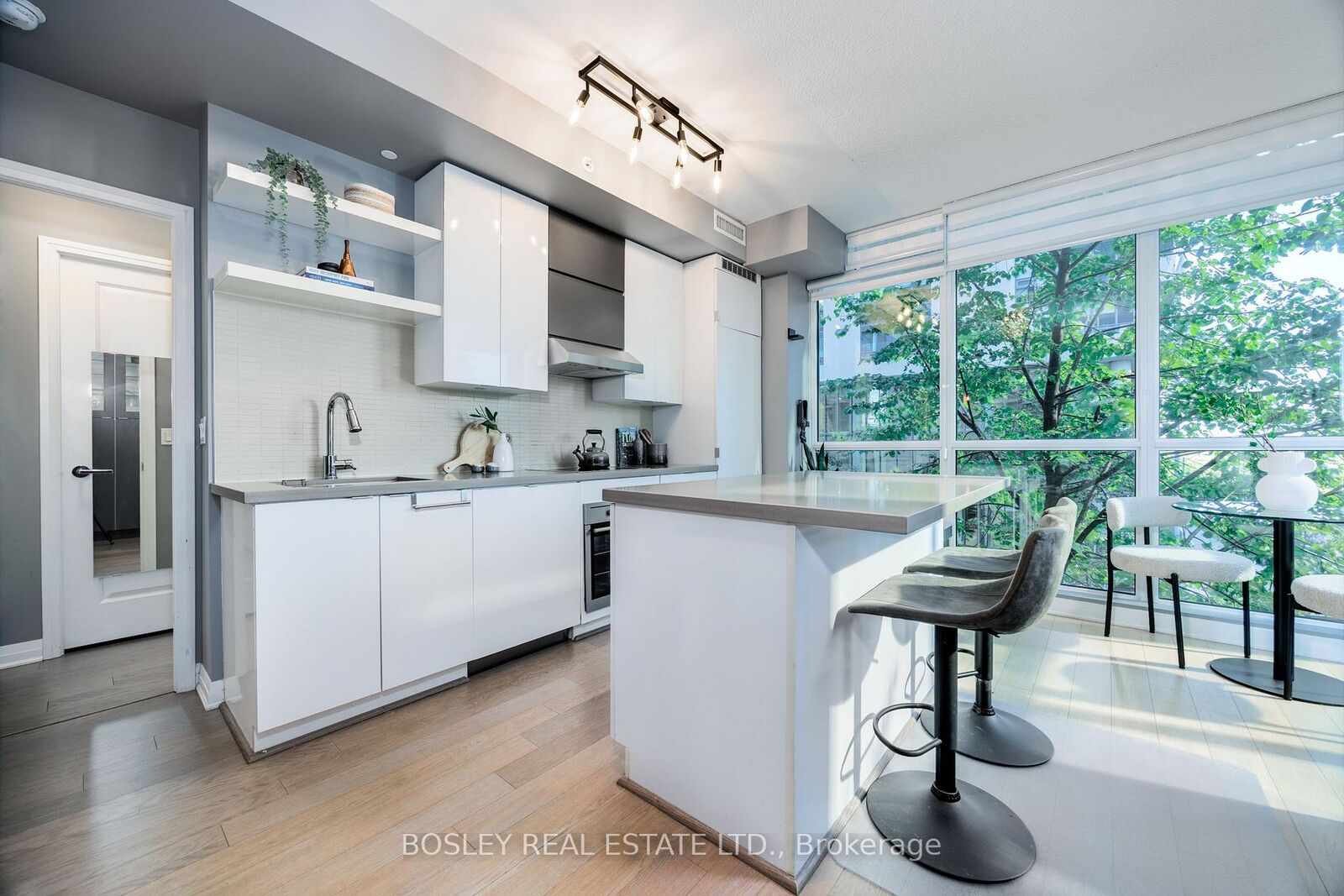 Property Photo:  60 Annie Craig Drive 215  ON M8V 0C8 