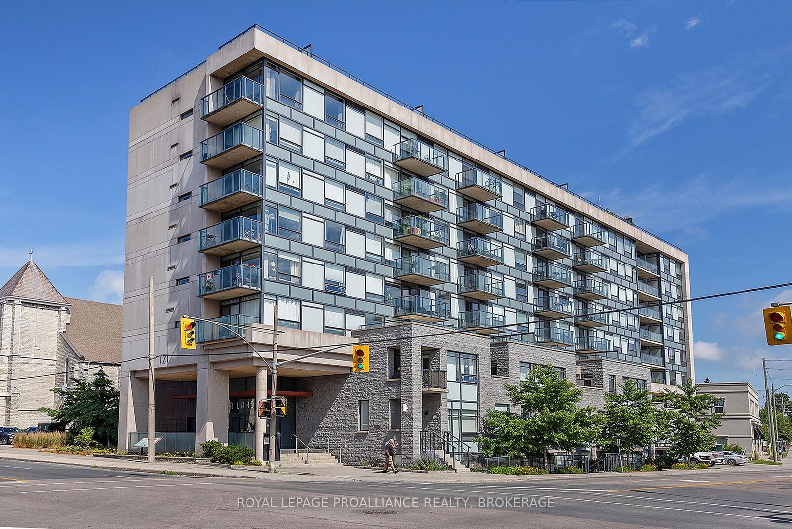 Property Photo:  121 Queen Street 501  ON K7K 0G6 