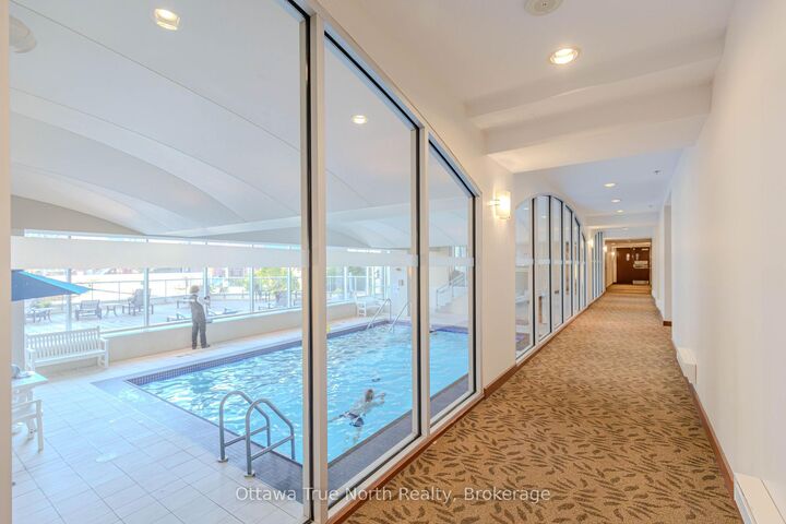 Property Photo:  234 Rideau Street 1903  ON K1N 0A9 