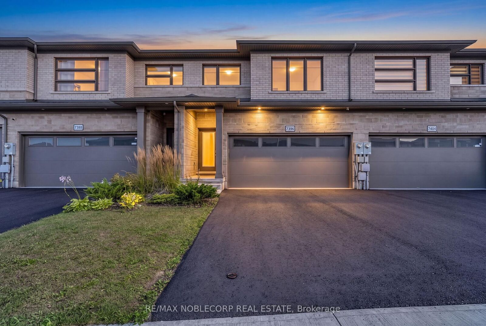Property Photo: 7396 Matteo Drive ON L2H 3T3