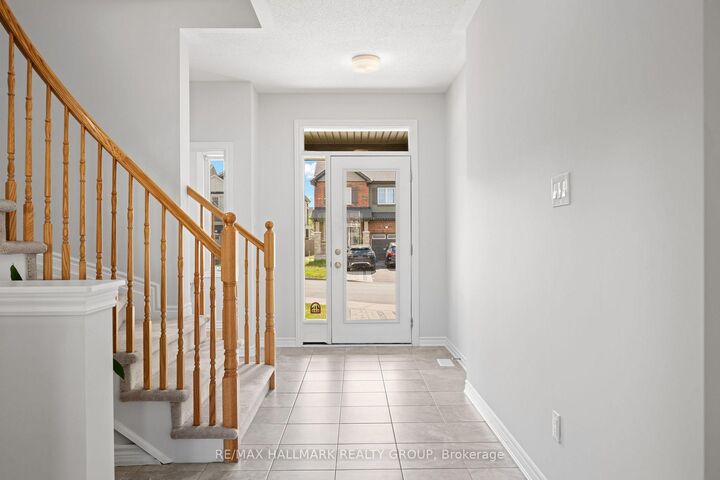 Property Photo: 114 Sweetvalley Drive ON K4A 1A4