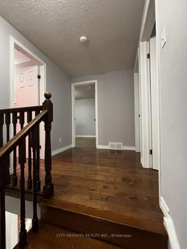 Property Photo:  173 Mayberry Court  ON N2K 3K2 