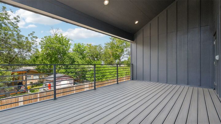 Property Photo:  106 W Fawnridge Drive 1  TX 78753 