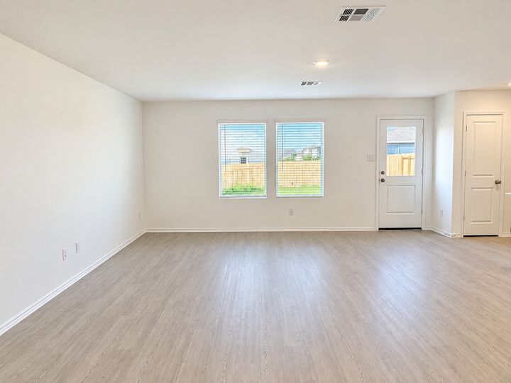 Property Photo: 424 Jones Beach Lane TX 76537