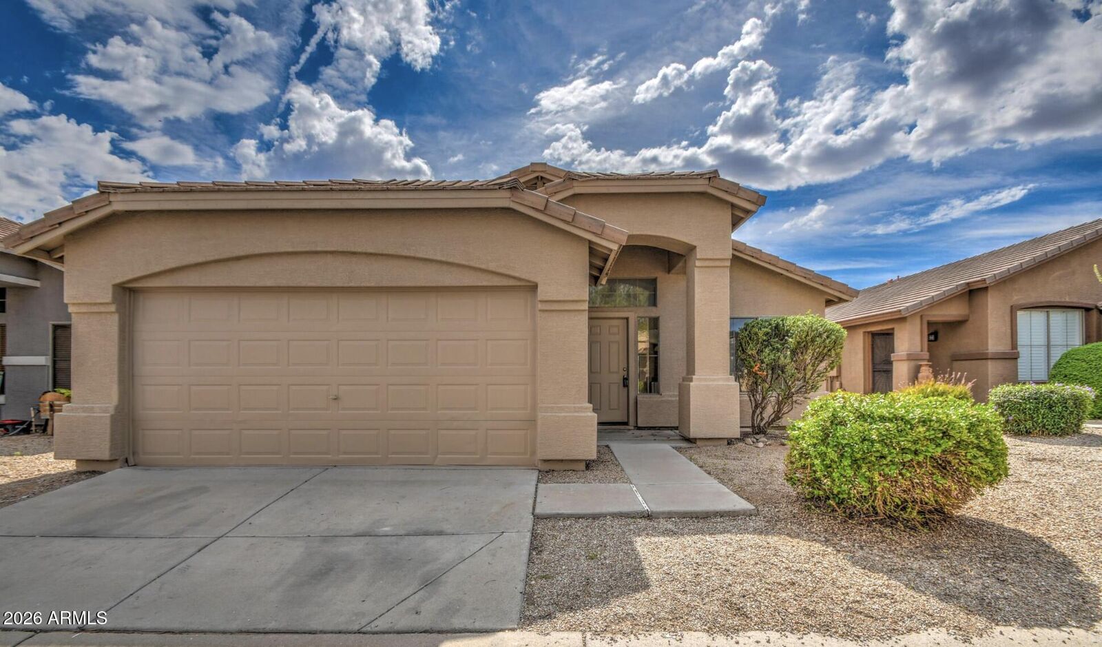 Property Photo: 31111 N Claridge Circle AZ 85143
