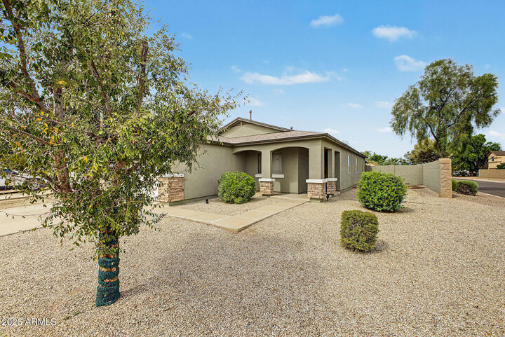 Property Photo:  1750 E Renegade Trail  AZ 85143 