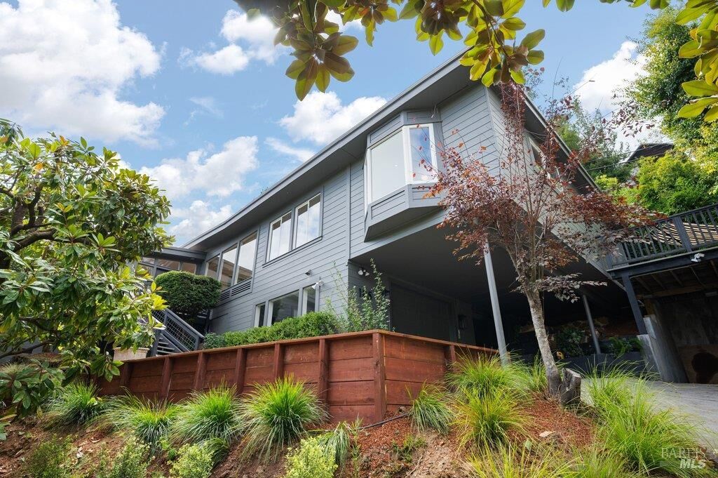 Property Photo:  185 Circle Avenue  CA 94941 