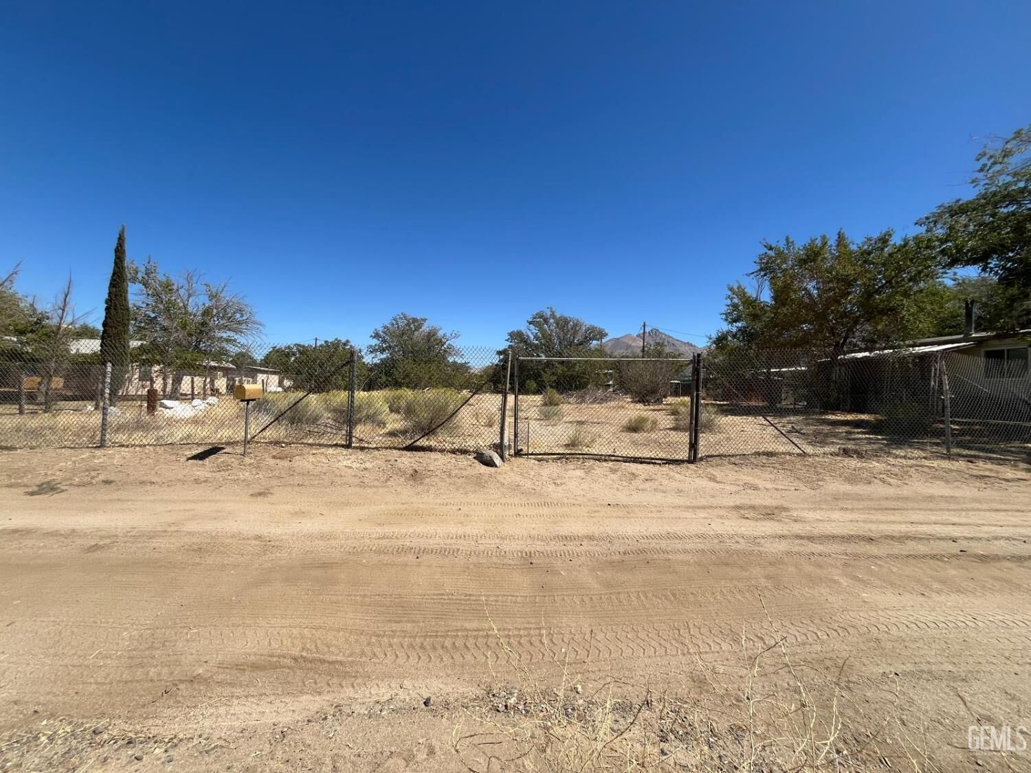 Property Photo:  4794 Wallace Lane  CA 93240 