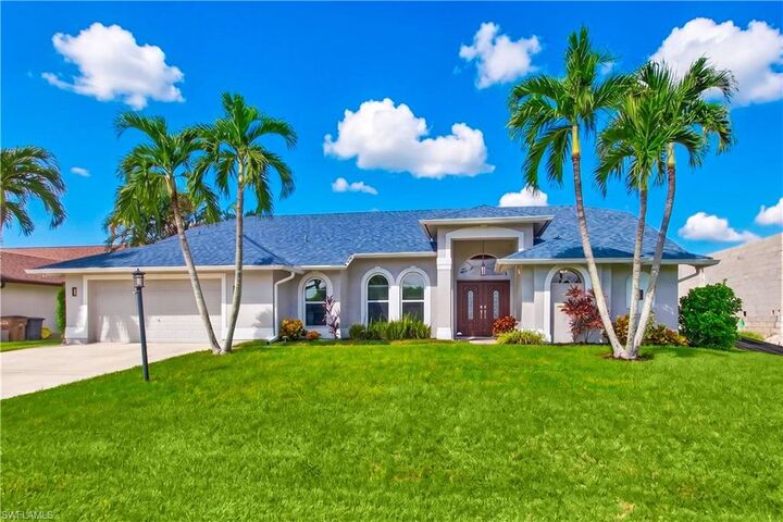 Property Photo: 4404 SW 5th Ave FL 33914