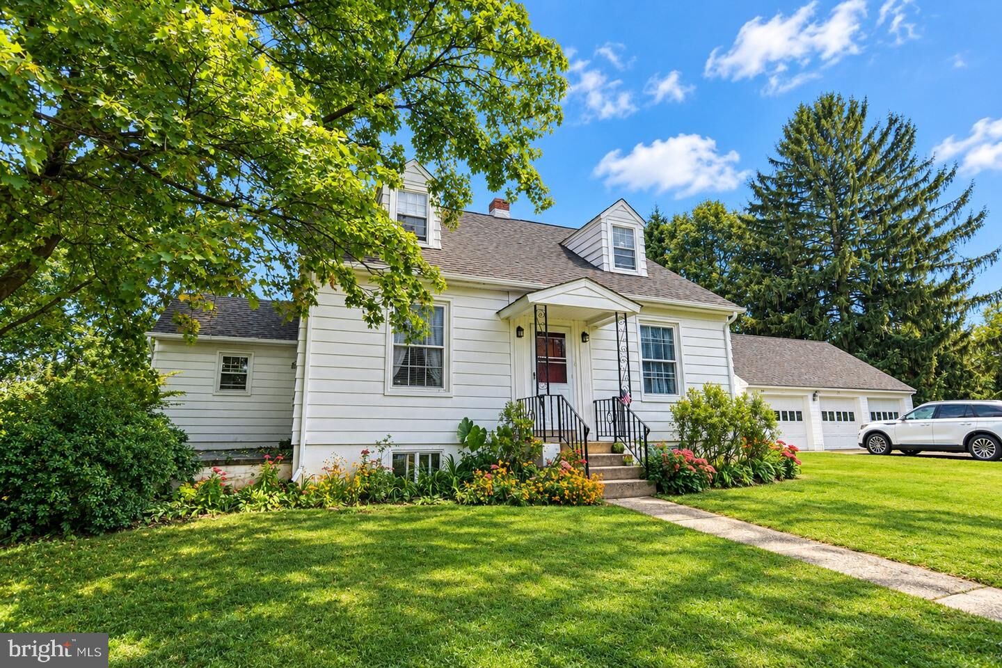 Property Photo:  5553 Swamp Road  PA 18923 