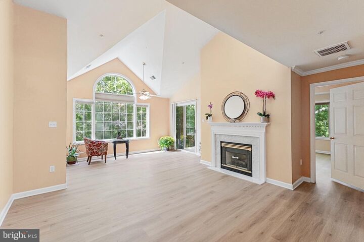 Property Photo: 20412 Shore Harbour Drive 7-P MD 20874