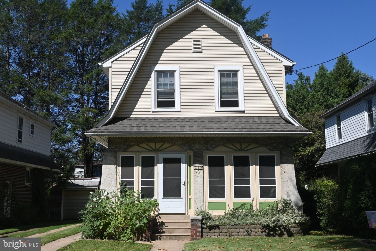 Property Photo: 215 W Dupont Street PA 19078
