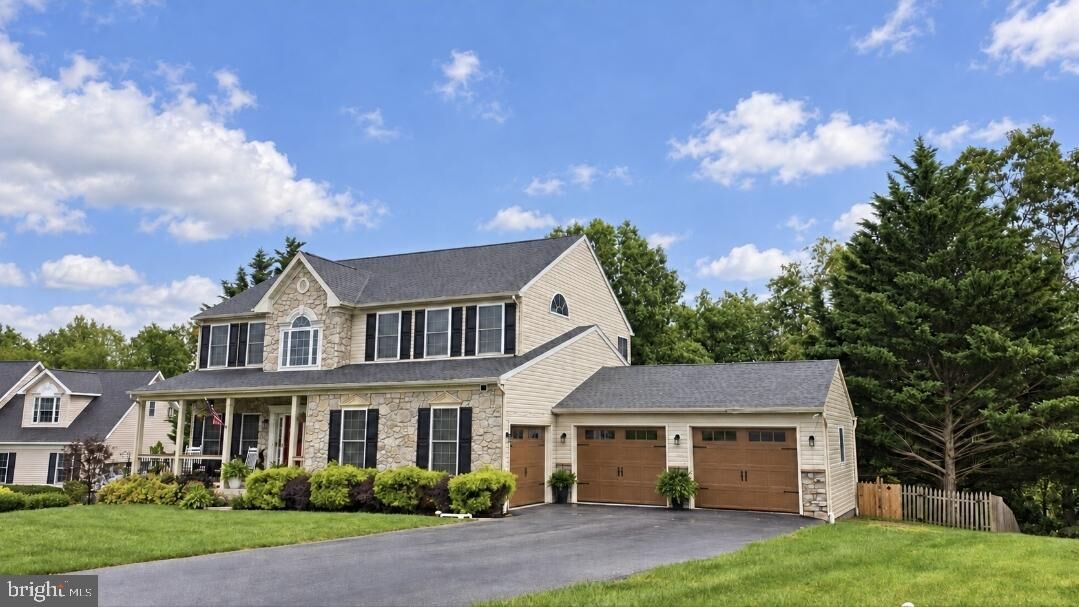 Property Photo: 2945 Rexwood Drive PA 17327