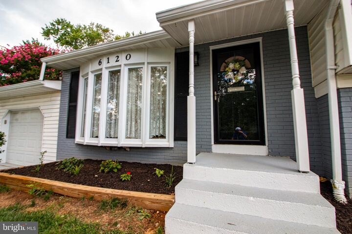 Property Photo: 6120 Squire Lane VA 22310