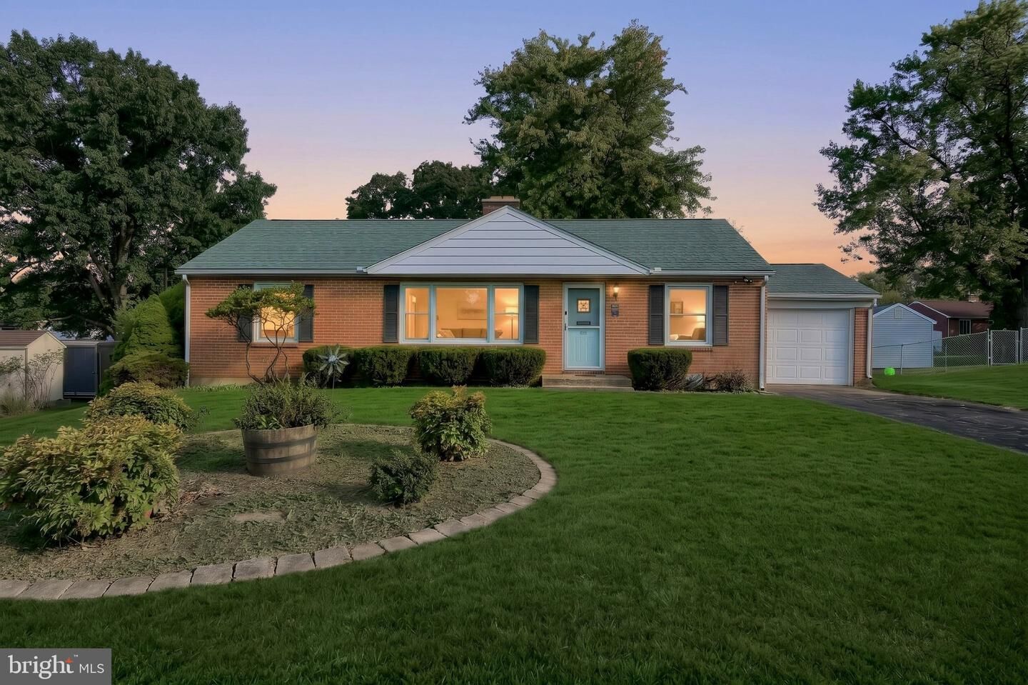 Property Photo: 1767 San Gabriel Drive PA 17406