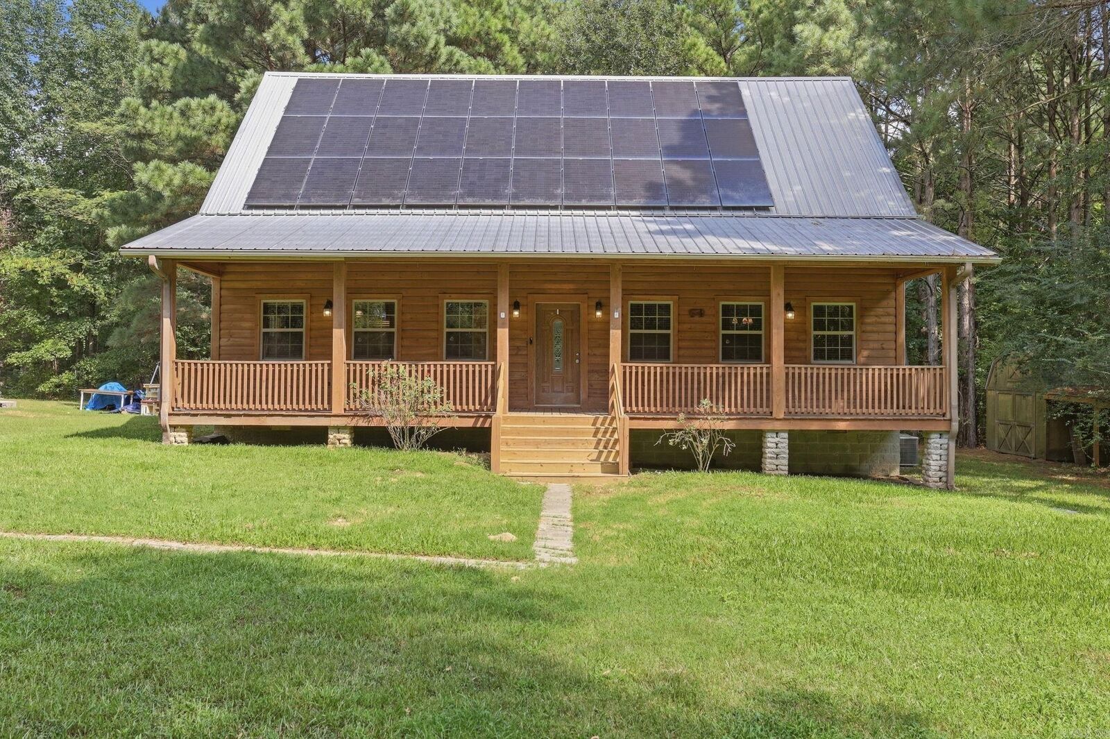 Property Photo: 18500 Vimy Ridge Road AR 72002