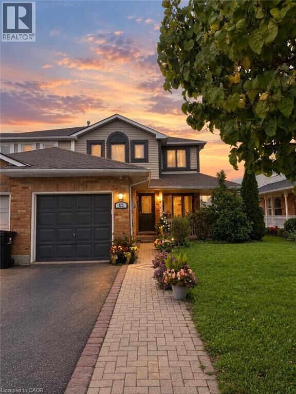 Property Photo:  125 Fairgreen Close  ON N1T 1T8 