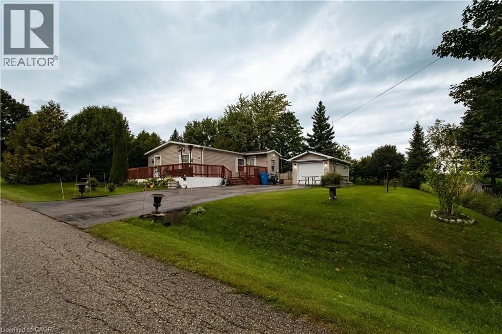 Property Photo:  19 Grand Vista Drive  ON N0G 2L0 