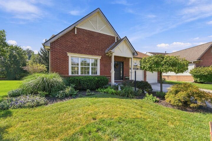 Property Photo:  6955 Hunters Close  OH 45039 