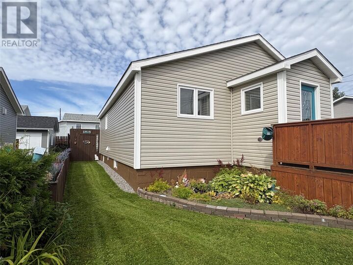 Property Photo: 5 White's Avenue NL A2N 1M2