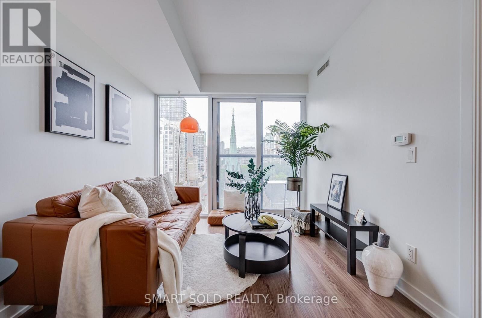 Property Photo:  319 Jarvis Street 907  ON M5B 0C8 