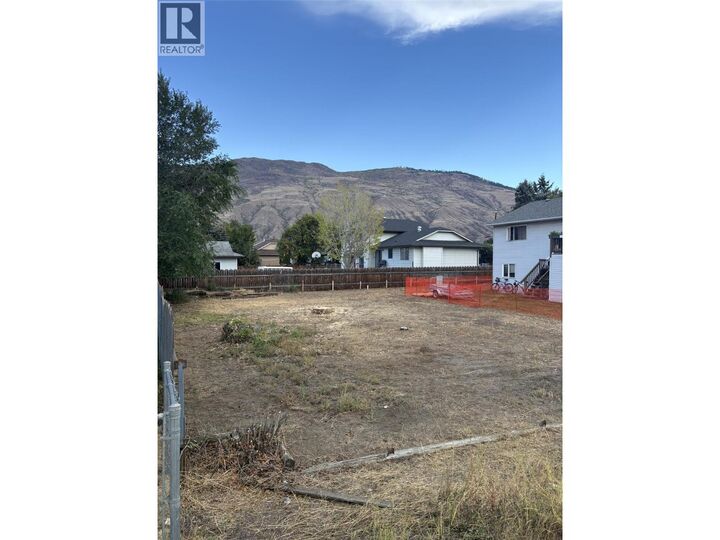 Property Photo:  784 Bissette Road  BC V2B 8H7 