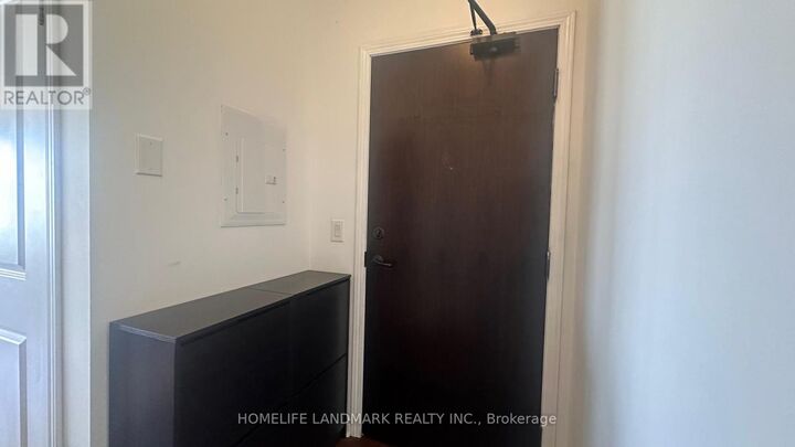Property Photo: 385 Prince Of Wales Drive 2711 ON L5B 0C6