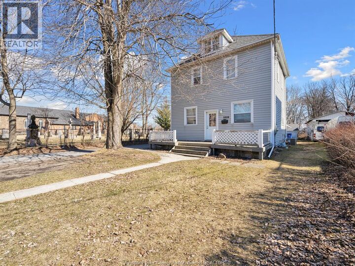 Property Photo:  3329 Sandwich Street  ON N9C 1B2 