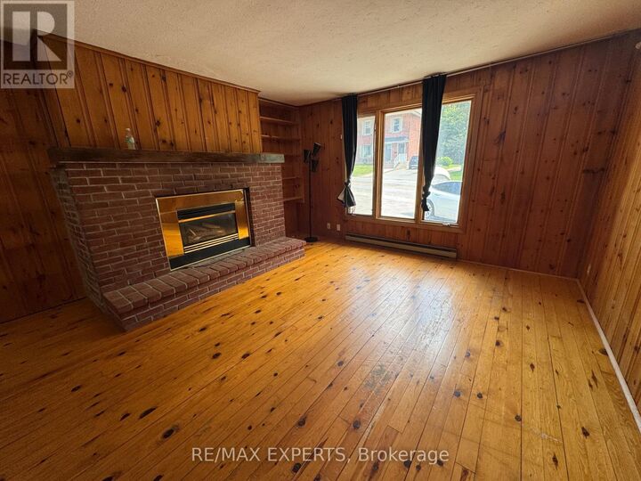 Property Photo:  418 Dominion Avenue  ON L4L 1P2 