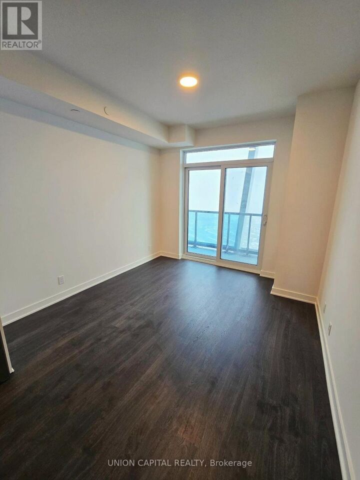 Property Photo:  30 Upper Mall Way 3301A  ON L4J 0L7 
