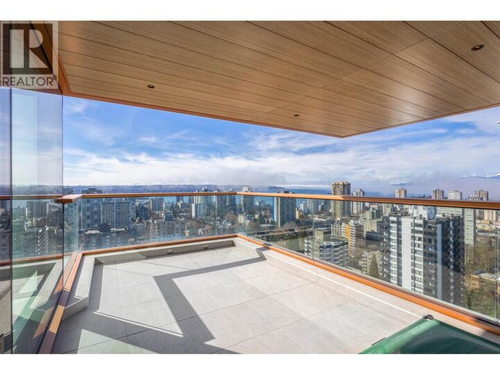 Property Photo: 1408 Robson St 2601 BC V6G 1B9