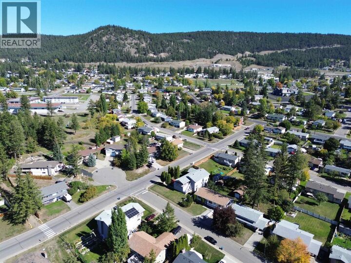 Property Photo:  460 Dodwell Street  BC V2G 3Z9 
