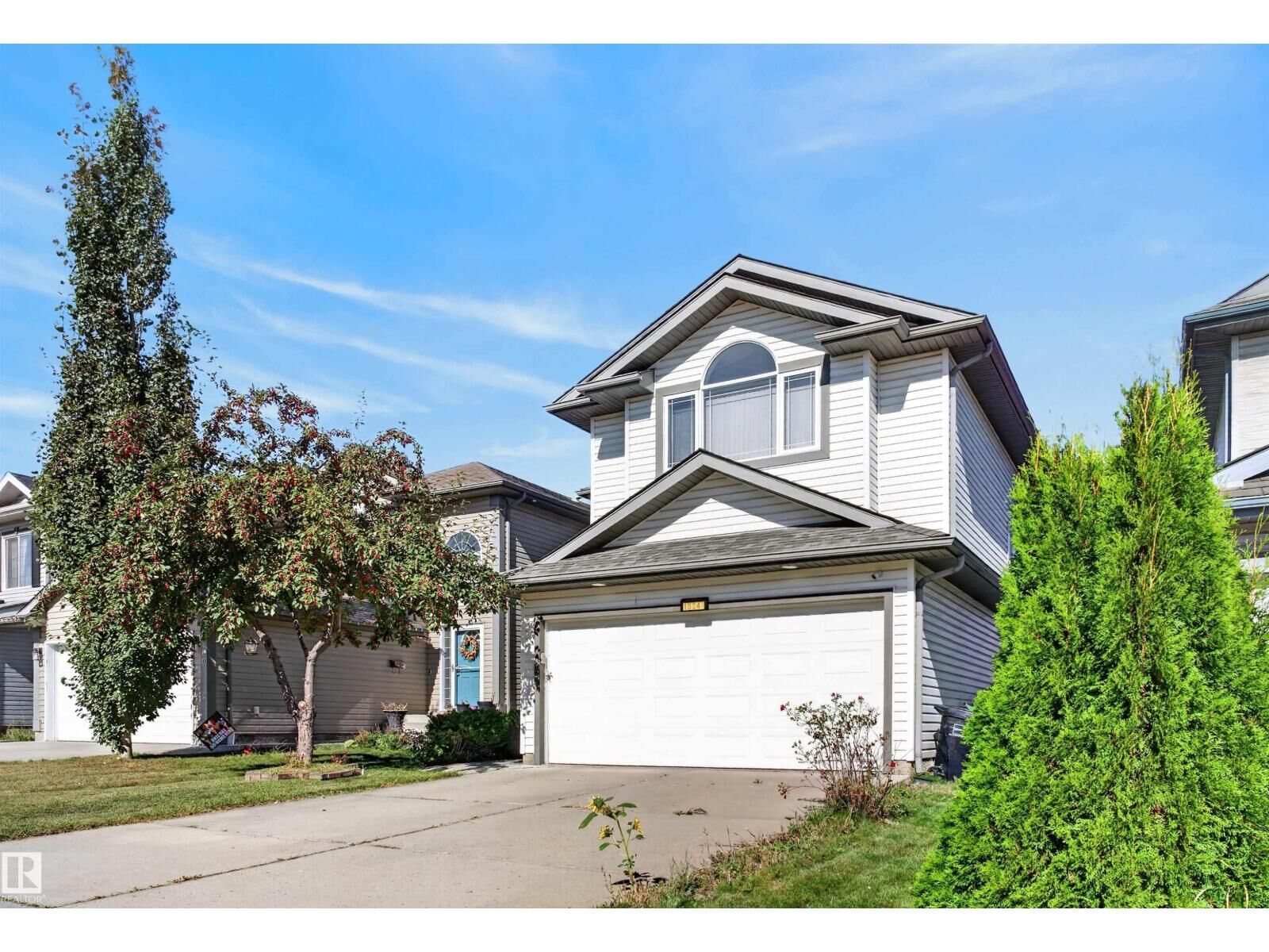Property Photo: 1524 37B Av NW AB T6T 0E3
