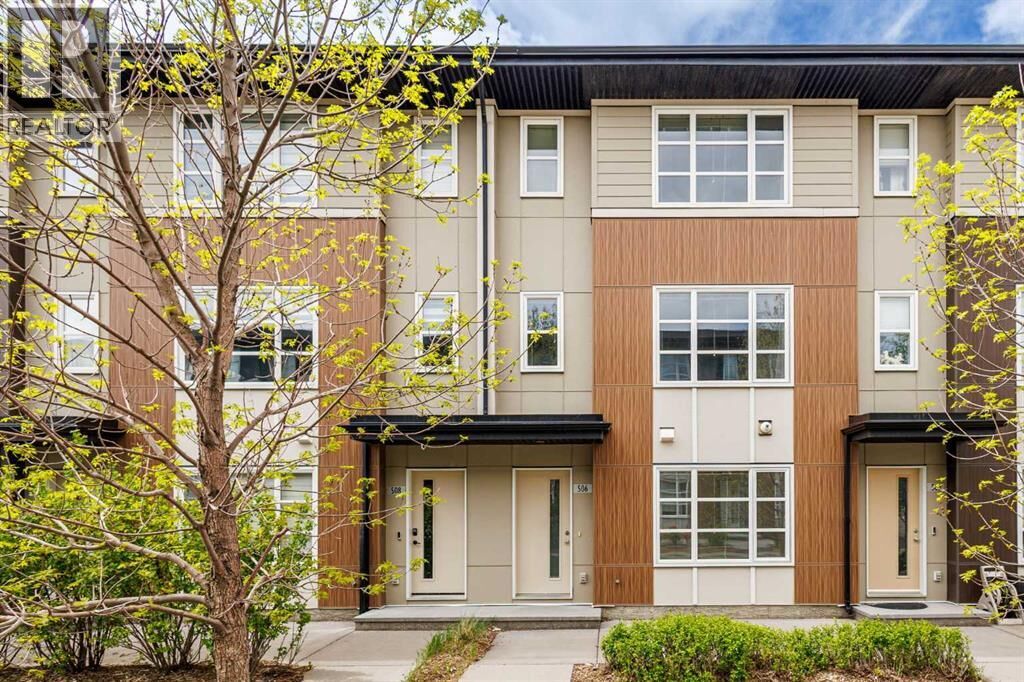 Property Photo: 506 Evansridge Park Northwest AB T3P 0N7