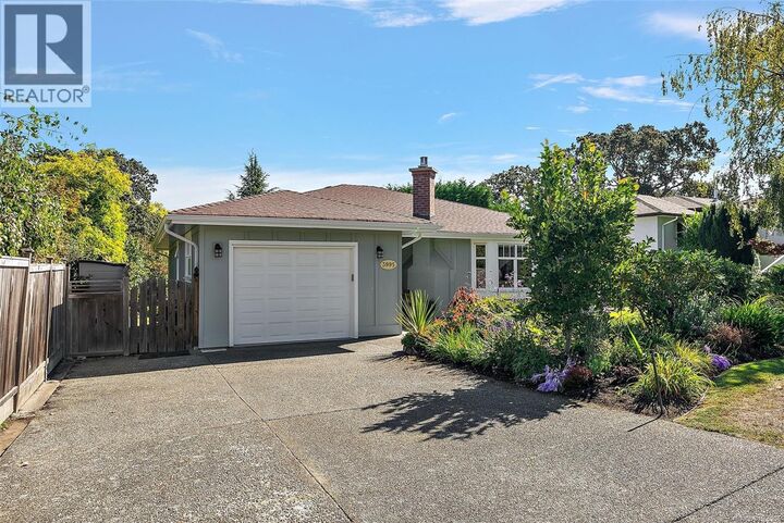 Property Photo: 3995 Bel Nor Place BC V8N 6B6