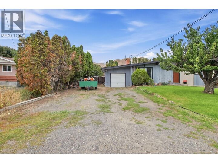 Property Photo:  2306 Greenfield Avenue  BC V2B 4P4 