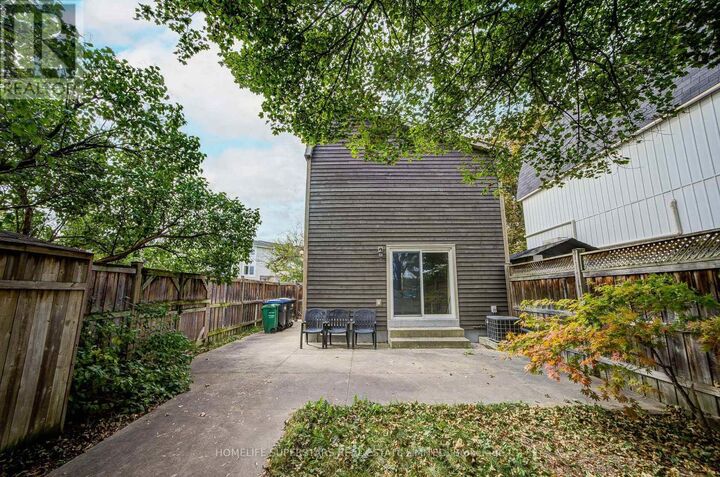 Property Photo: 50 Hoskins Square ON L6S 2N6