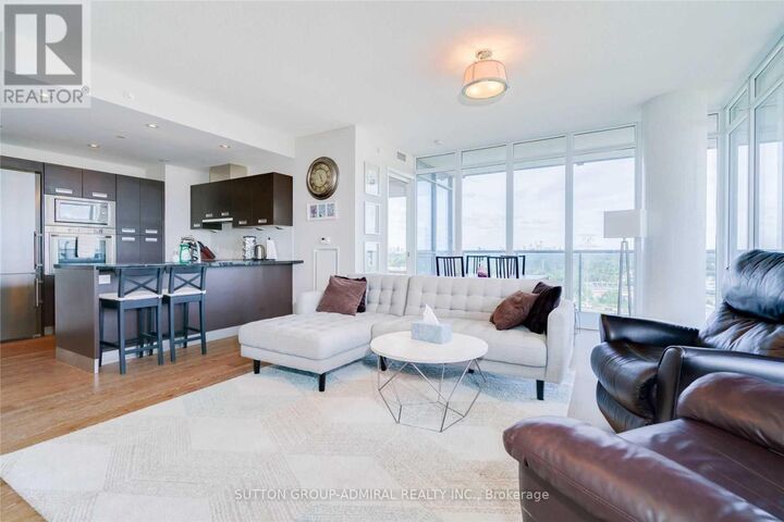 Property Photo: 90 Park Lawn Road 1811 ON M8Y 0B6