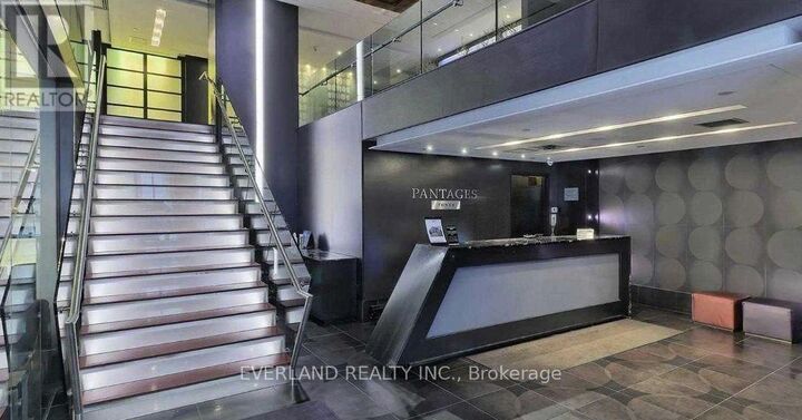 Property Photo:  210 Victoria Street 907  ON M5B 2R3 