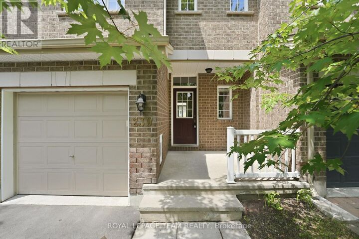 Property Photo:  239 Tandalee Crescent  ON K2M 0A2 