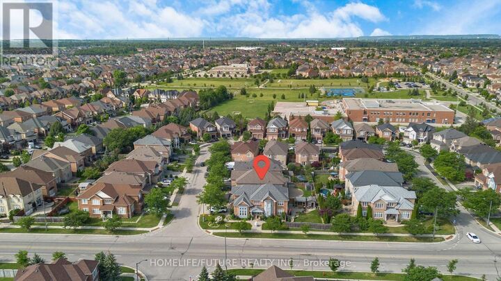 Property Photo:  5351 Rose Ridge Crescent  ON L5M 7C3 