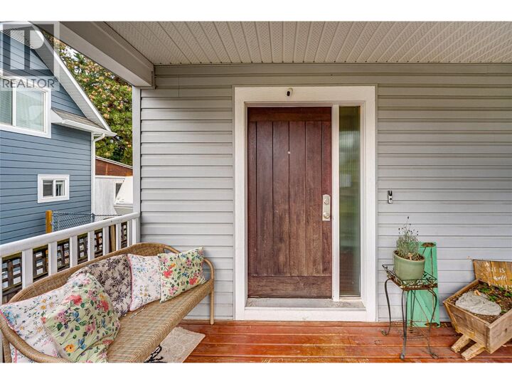Property Photo: 4607C 20 Street BC V1T 4E6