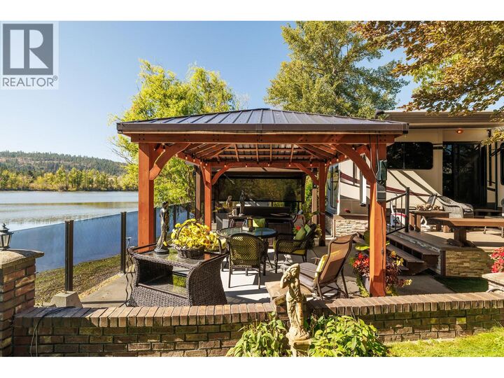 Property Photo:  415 Commonwealth Road  BC V4V 1P4 