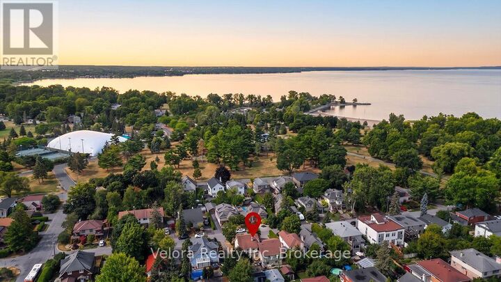Property Photo:  301 Zephyr Avenue  ON K2B 5Z7 