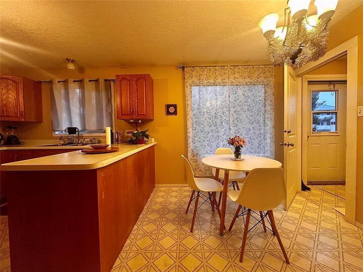 Property Photo: 46 Guymer Crescent MB R9A 1R7
