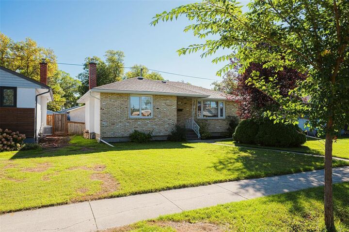 Property Photo: 682 Centennial Street MB R3N 1R2