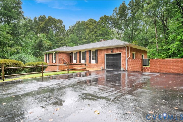 Property Photo: 202 Princess Lane VA 23188